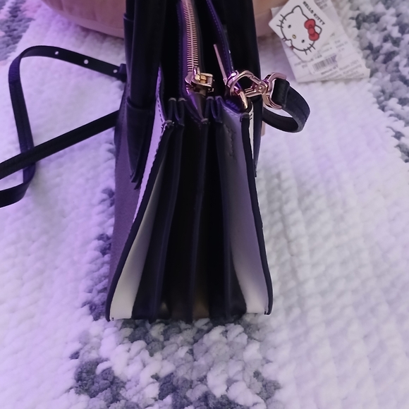 Authentic Michael Kors Extra-Small Mercer handbag - Picture 5 of 5